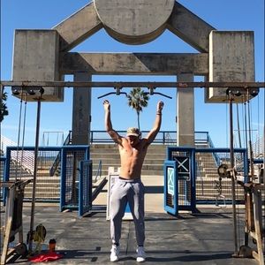 Meet your Posher, Miles